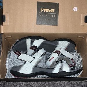 Women’s Teva Numa Sandal size 6